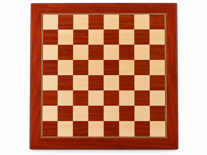 Schaakset met Staunton schaakstukken nr 4 en met extra koningin en een schaakbord mt 4 (40 x40cm)