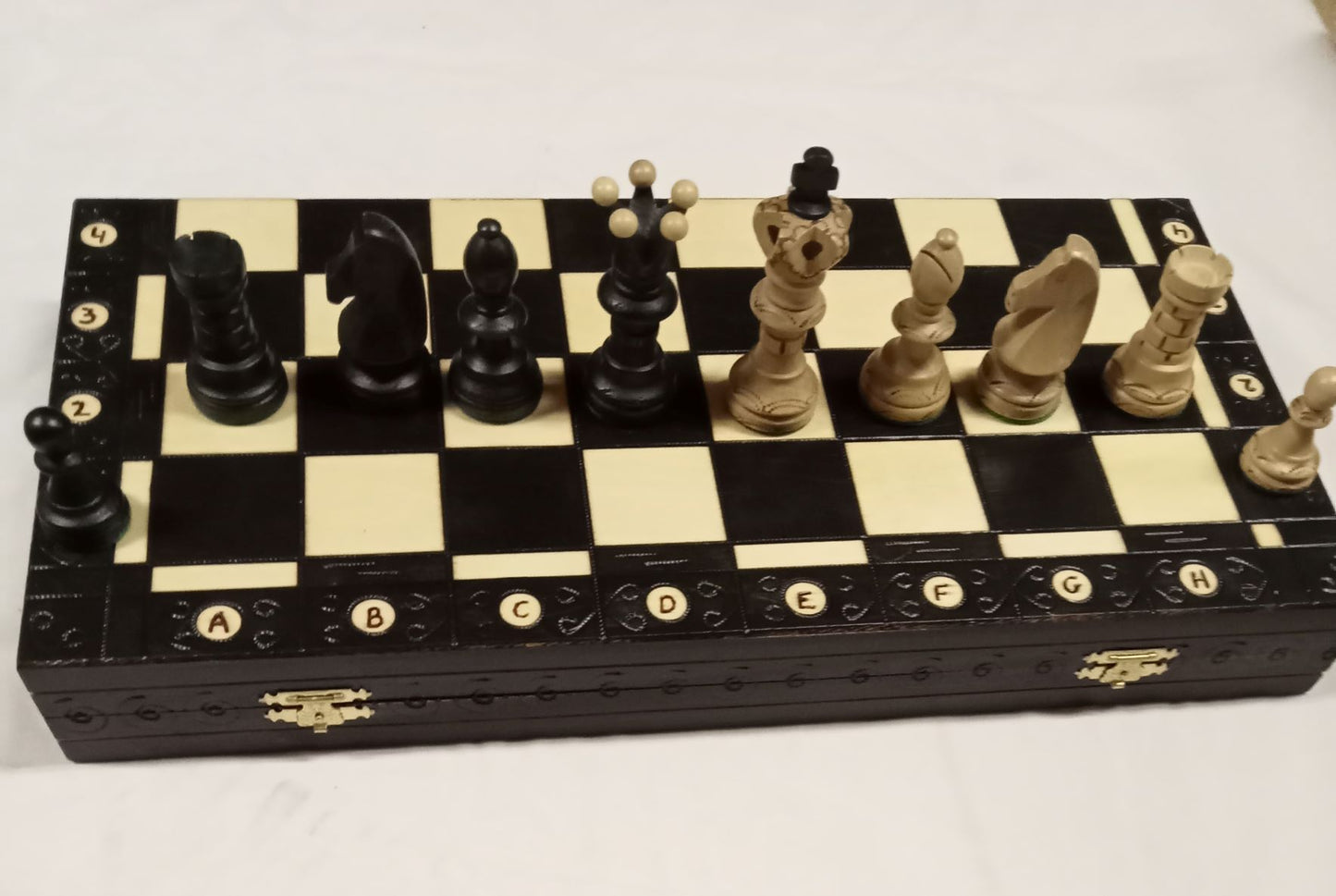 Senator zwart en wit schaakspel